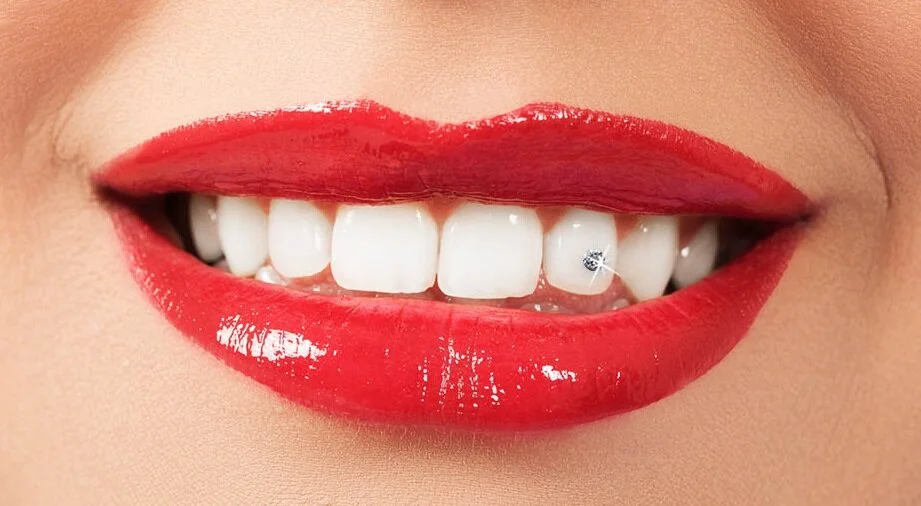 Personalized standard dentures made to suit you
